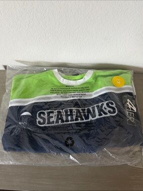 Seattle Seahawks Colorblock Crewneck Sweatshirt- Green & Navy